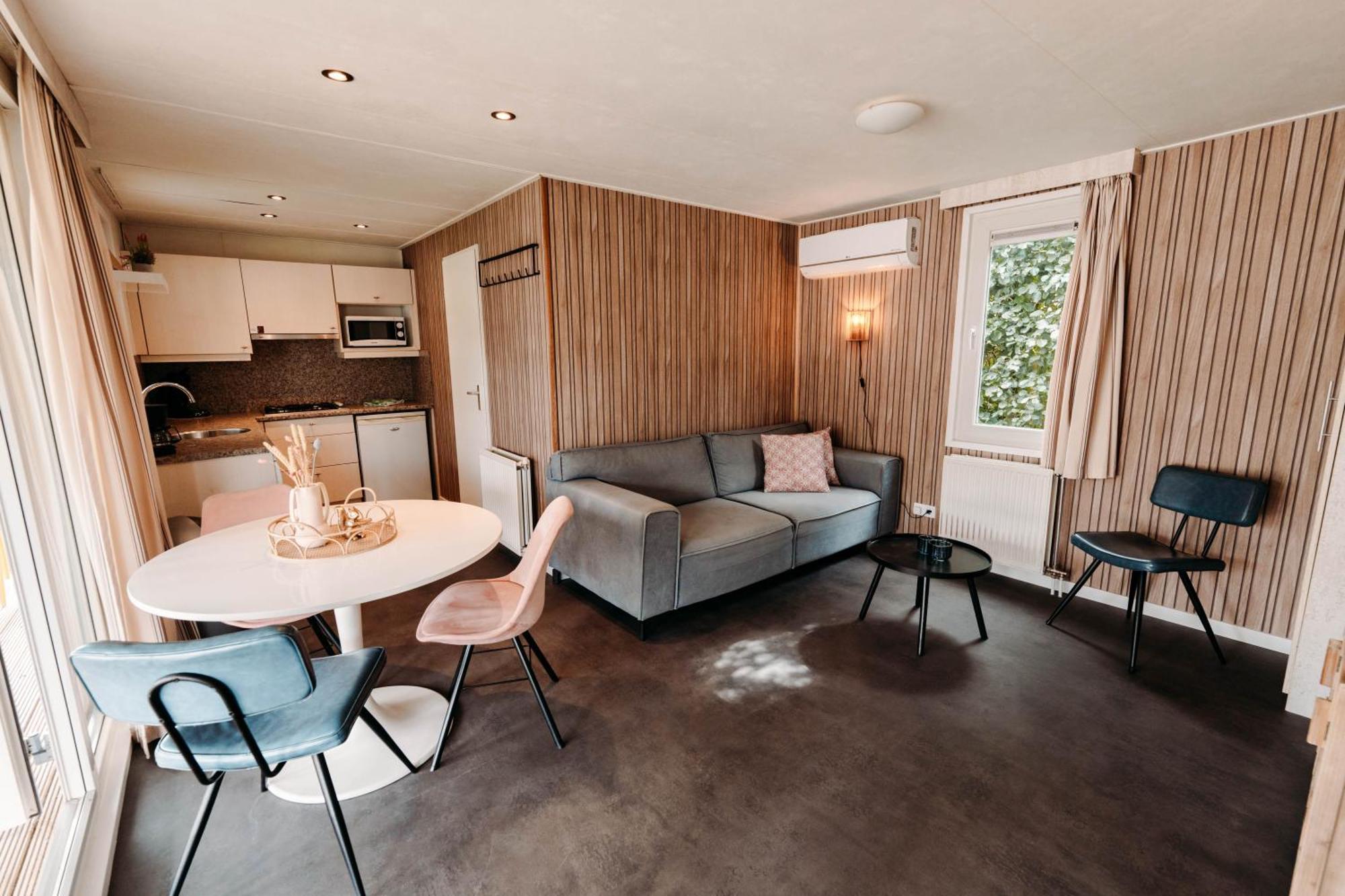 Chalet Tulpenweide 12&13 - recreatie Breezand Exterior foto